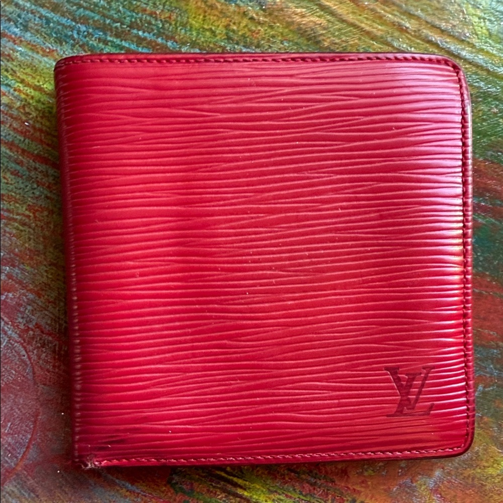 Louis Vuitton Scarlet Epi Leather Wallet Red LV Bi Fold Unisex Vintage